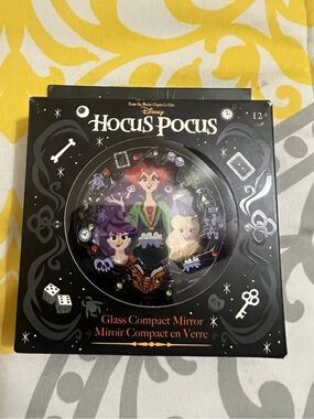 Disney Hocus Pocus Black Glass Compact Mirror with Colorful Character Artwork